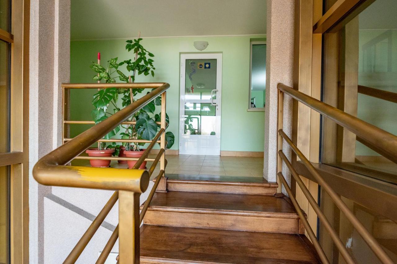 Elektromash Hotel Тираспол Екстериор снимка