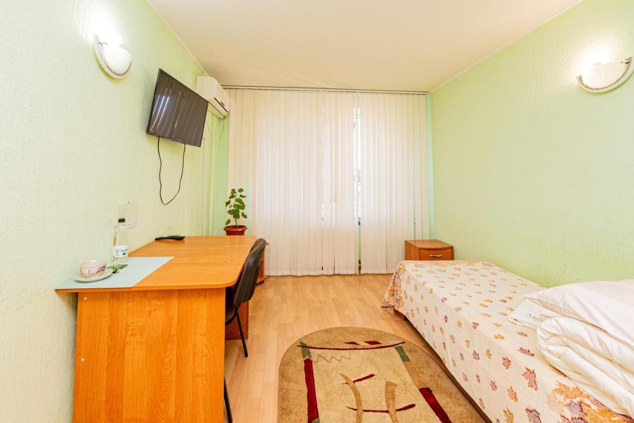 Elektromash Hotel Тираспол Екстериор снимка