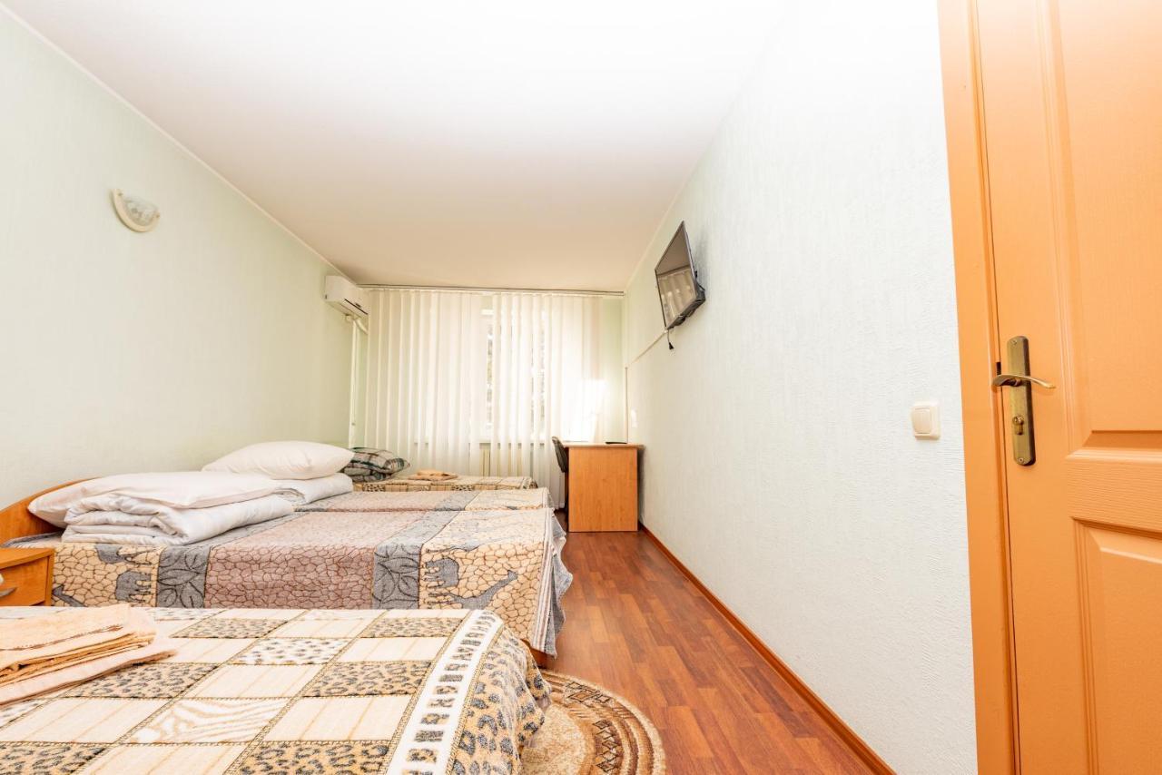 Elektromash Hotel Тираспол Екстериор снимка